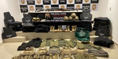 Armas de fogo e material tático das polícias são apreendidos em Canoas 