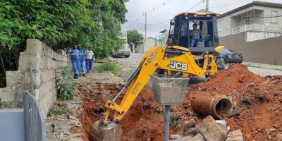 Secretaria da Infraestrutura realiza trabalhos de drenagem e patrolamento em Camaquã 