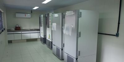 Com novos ultrafreezers, Saúde poderá armazenar até 1,2 milhão de vacinas e evitar perdas