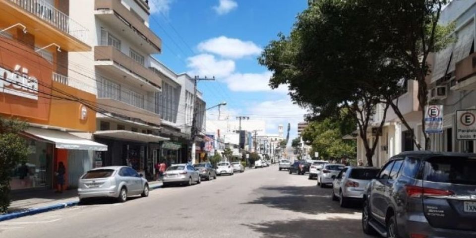 Domingo que antecede o Natal será de comércio aberto em Camaquã