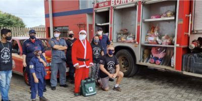 Bombeiros de Camaquã entregam cestas básicas e brinquedos à comunidade do Banhado do Meio