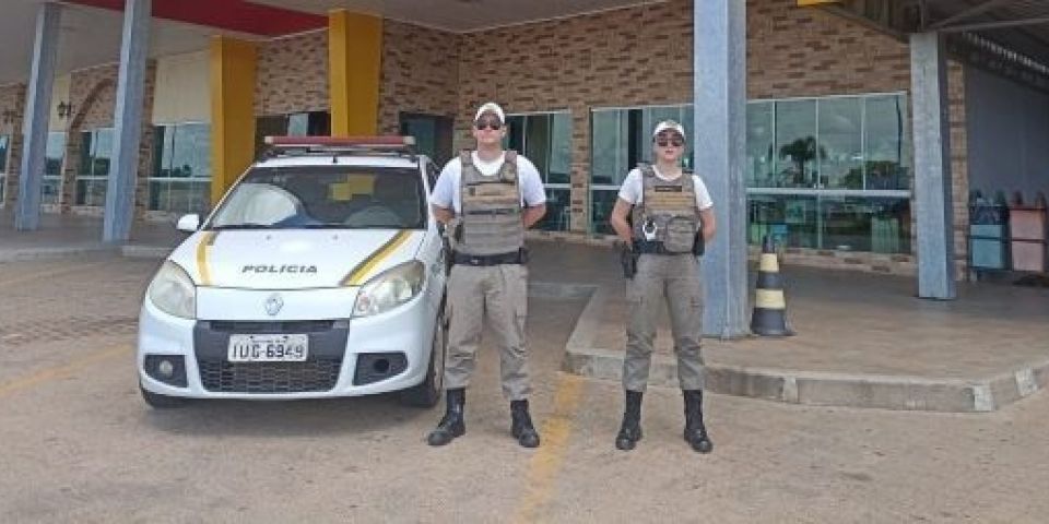 Homem é preso após agredir idosa a pedradas em Cristal 