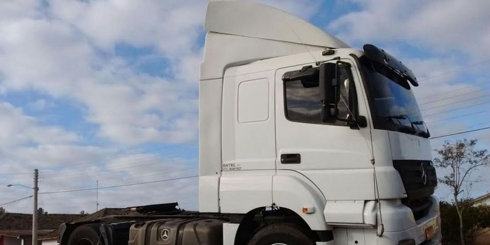 Polícia Rodoviária Federal recupera caminhão na BR-116 em Sentinela do Sul