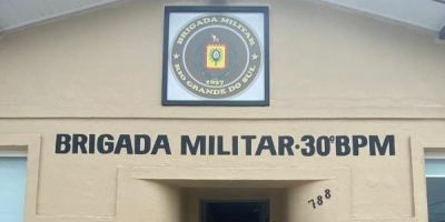 Menina de 10 anos doa mecha de cabelo para campanha Cabelos de Aço da Brigada Militar em Camaquã