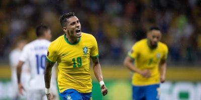 Eliminatórias: Brasil goleia o Paraguai e segue invicto 