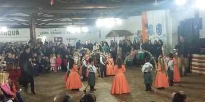 Tradicional Jantar da Escola Cypriano reúne familiares e amigos em grande Confraternização