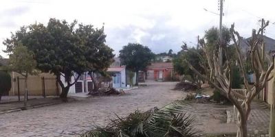 Espaço do Leitor: morador da Rua Minas Gerais reclama da falta de recolhimento de lixo