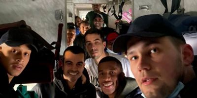 Jogadores brasileiros iniciaram viagem para deixar Ucrânia 