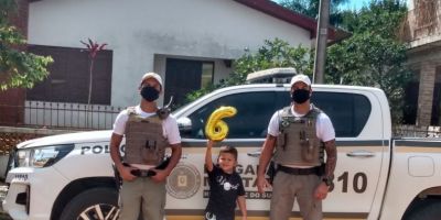 Brigada Militar surpreende menino no dia do aniversário em São Lourenço do Sul