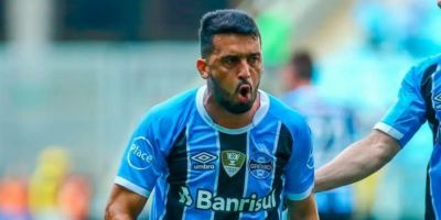 Grêmio anuncia retorno do lateral-direito Edilson até o fim de 2022