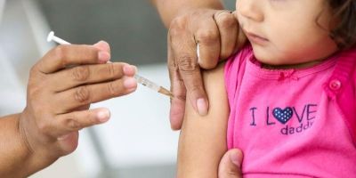 Vacinação de crianças contra sarampo e influenza começa em 4 de abril