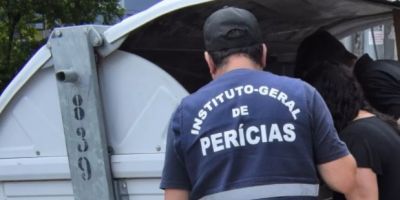 Catador encontra feto dentro de lixeira em bairro de Porto Alegre