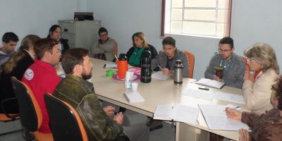 Realizada reunião para discutir sobre início do Projeto Jovens Aprendizes Empreendedores de Arambaré