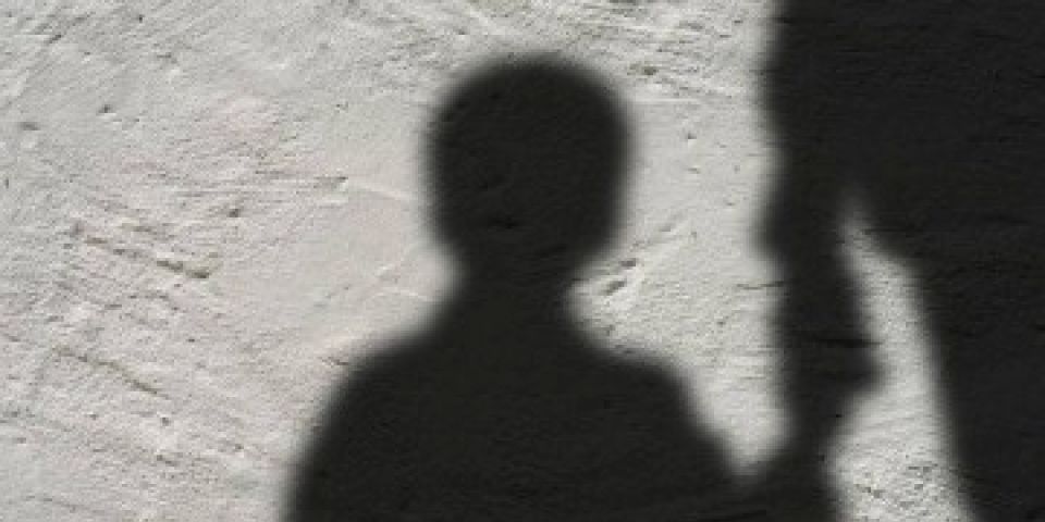 Homem que vendia arquivos pornográficos de crianças e bebês pela internet é preso em Pelotas
