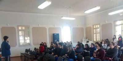 Professores da Rede Municipal de Ensino participam de Encontros de Formação Pedagógica