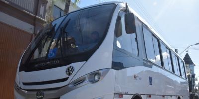 Prefeitura de São Lourenço do Sul adquire novo micro-ônibus