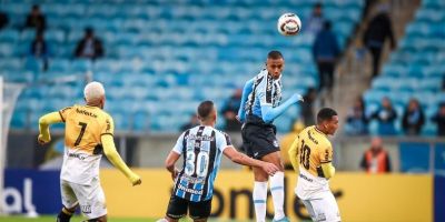 Grêmio joga mal e fica no 0 a 0 com o Criciúma na Série B