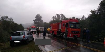 Colisão frontal causa a morte de três pessoas na ERS-122 em Flores da Cunha