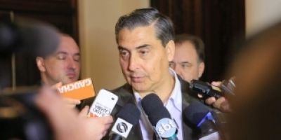 Pagos em 3 parcelas, Estado divulga calendário do mês de julho dos salários de servidores do Executivo