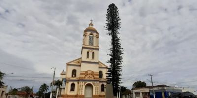 Acendimento da fogueira de São João e show em frente à Igreja Matriz são cancelados em Camaquã