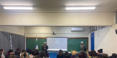 Patrulha Maria da Penha realiza palestra em escola estadual de Camaquã