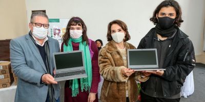 RS distribui 90 mil chromebooks para alunos de escolas estaduais 