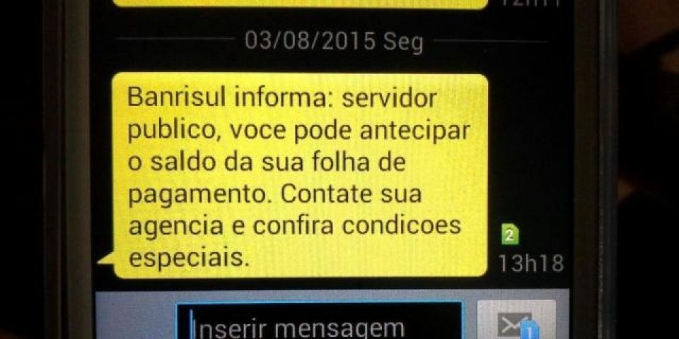 Com salários parcelados, servidores recebem proposta de empréstimo do Banrisul