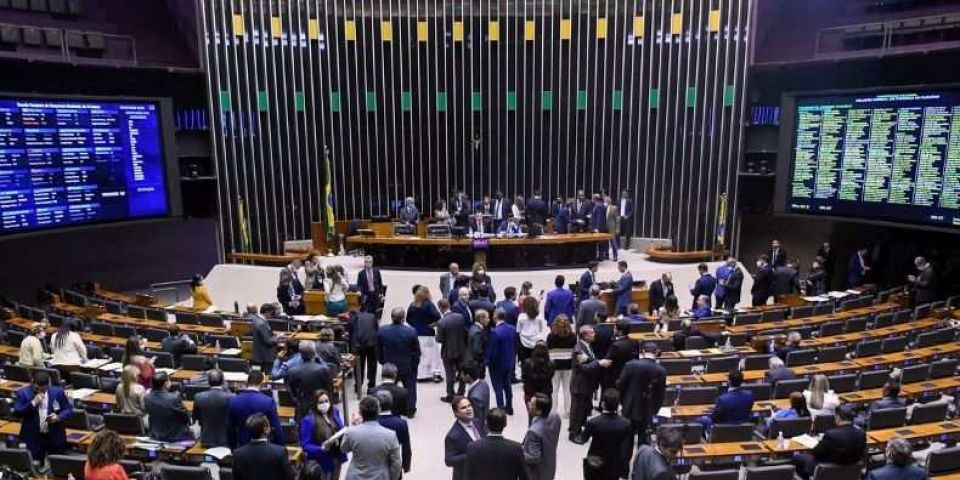 Câmara aprova PEC dos Benefícios Sociais em segundo turno