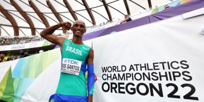 Alison dos Santos busca o ouro esta noite no Mundial de Atletismo