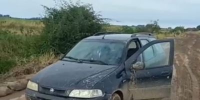 Após furto, carro é encontrado em localidade do interior de Camaquã