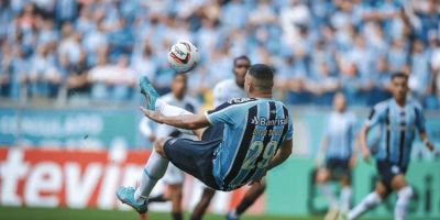 Grêmio vence a Ponte Preta e sobe para o segundo lugar da Série B