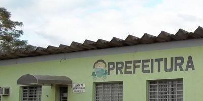 Prefeito demite todos servidores CCs em Cerro Grande do Sul