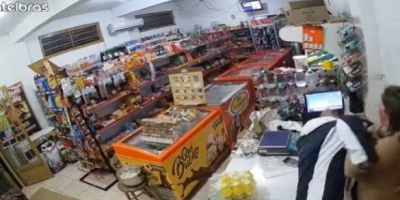 Comerciante reage a assalto e agride criminoso em São Lourenço do Sul