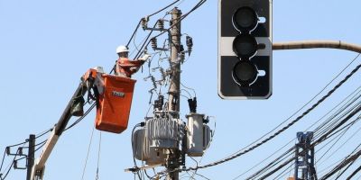 Companhia de energia elétrica do RS é arrematada por R$ 928 milhões