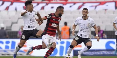 Corinthians e Flamengo fazem duelo hoje pelas 4ªs da Libertadores