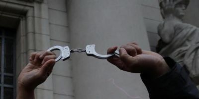 Aumento da criminalidade está relacionado a atraso de salários e corte de verbas, dizem entidades