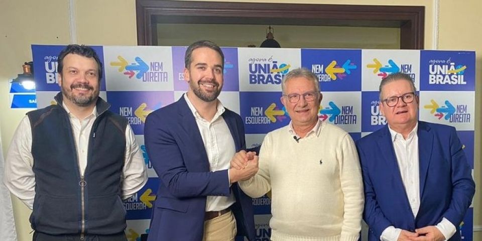 Eduardo Leite recebe apoio do União Brasil na disputa pelo governo do RS 