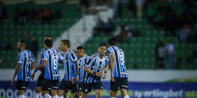 Grêmio volta a vencer fora de casa e assume vice-liderança da Série B