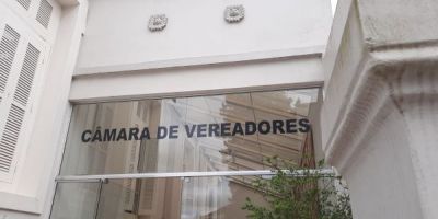 Vereadores discutem 12 projetos na sessão ordinária desta segunda-feira em Camaquã