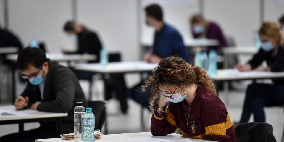 Prova do Encceja acontece neste domingo