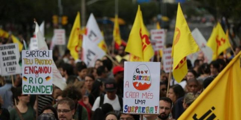 Sindicatos esperam reunir 30 mil em inédita assembleia unificada nesta terça em Porto Alegre