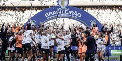 Corinthians goleia Inter e fica com título do Brasileiro Feminino 2022