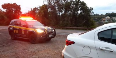 PRF prende motorista de aplicativo com veículo clonado na Serra Gaúcha