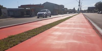 Concluída pintura do primeiro trecho da ciclovia da Loureiro em Camaquã