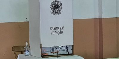 Após nove horas, horário de votação termina em todo o país