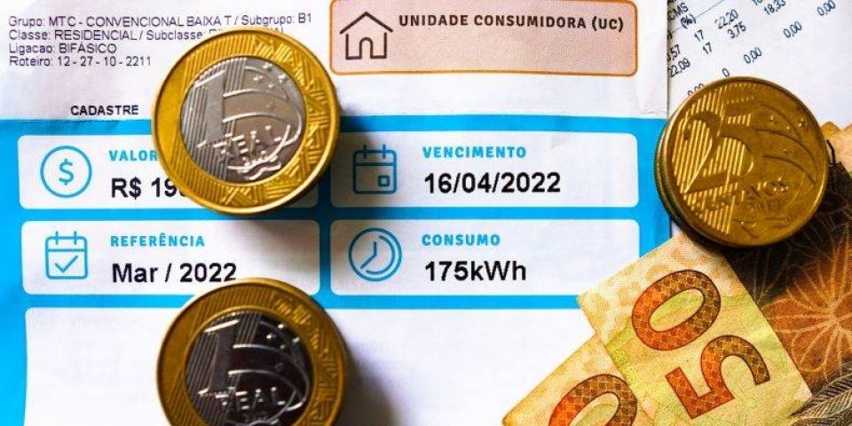 Aumento na conta de luz: descubra como é calculado e como se preparar