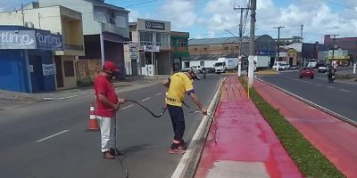 Pintura da ciclovia da Avenida José Loureiro da Silva é retomada nesta semana