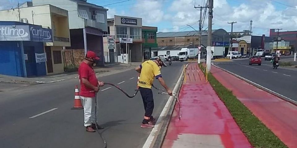 Pintura da ciclovia da Avenida José Loureiro da Silva é retomada nesta semana
