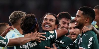 Palmeiras bate Athletico-PR de virada e pode ser campeão brasileiro nesta quarta