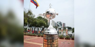 Flamengo e Athletico-PR decidem título da Libertadores neste sábado